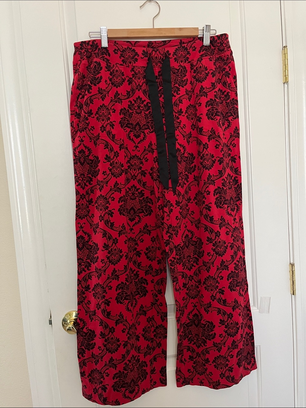 Soma Red and Black Printed pajama bottoms Lounge Pants size large